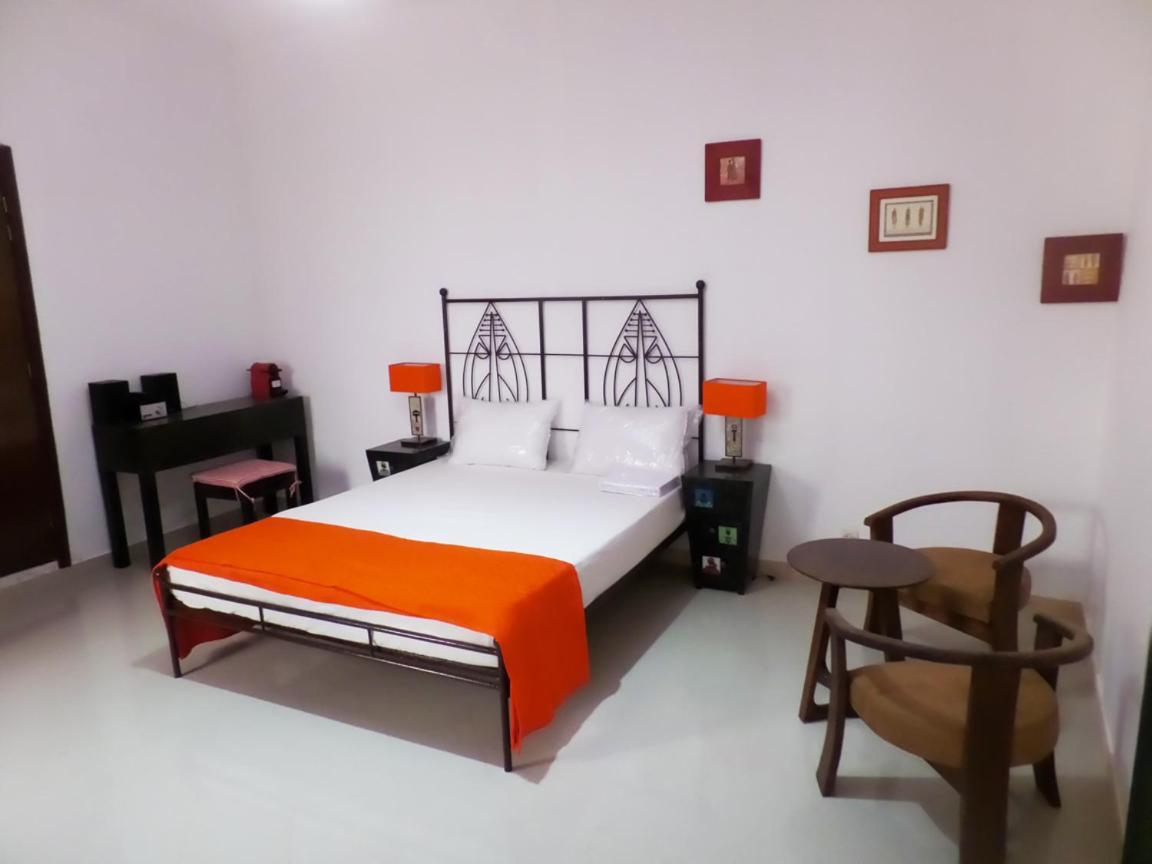Illiyin Boutique Hotel ダカール エクステリア 写真