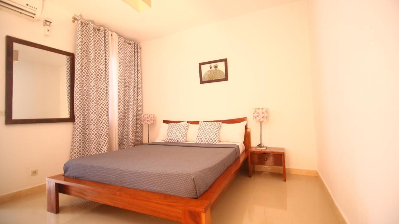 Illiyin Boutique Hotel ダカール エクステリア 写真