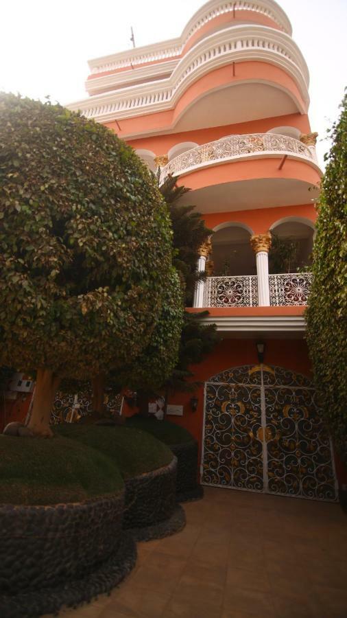 Illiyin Boutique Hotel ダカール エクステリア 写真
